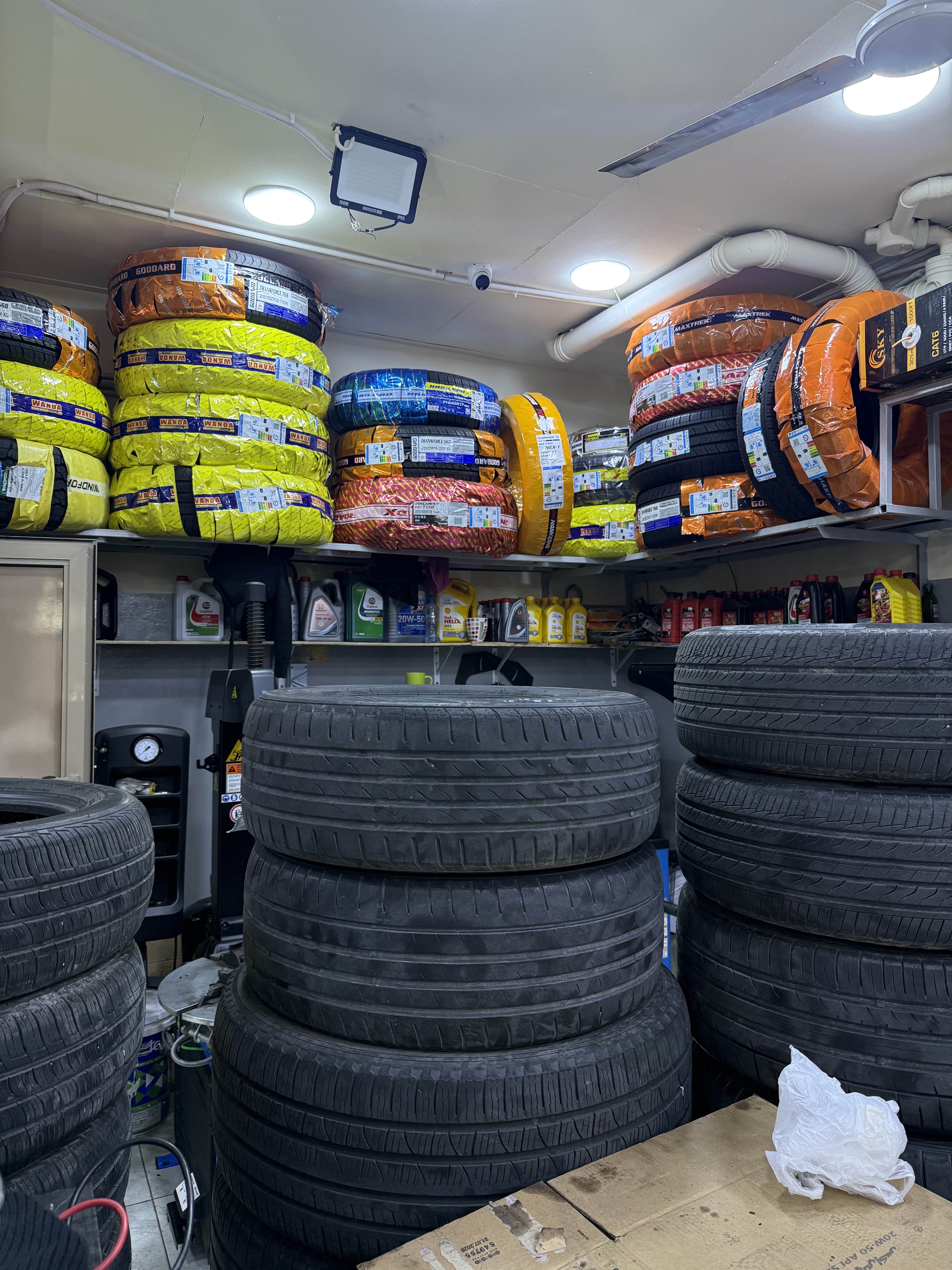 Garage photo